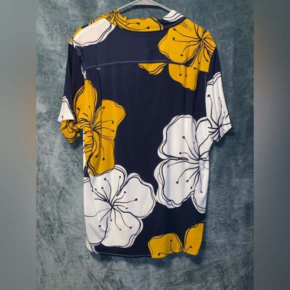 Guess button down - Picture 2 of 4